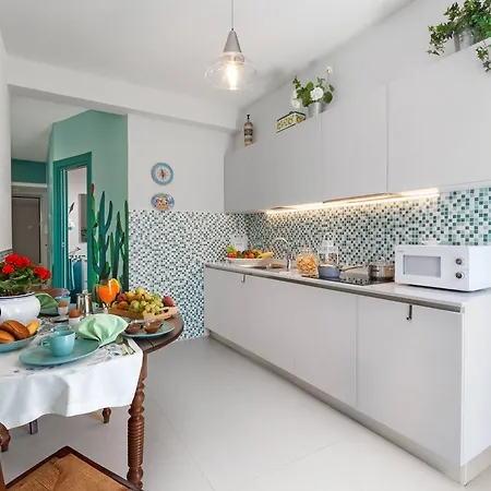 Estate4home - Ese' Apartamento Península Sorrentina